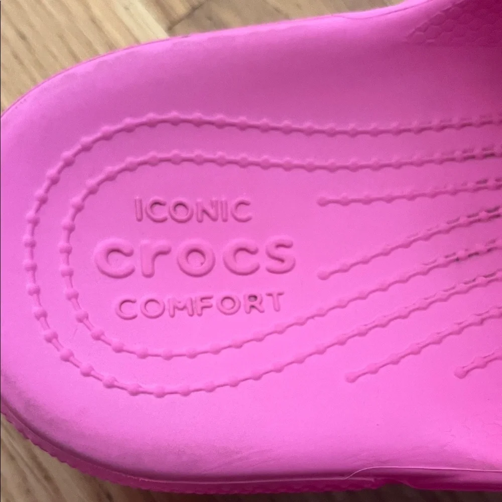 CROCS Fuchsia Slide Sandals